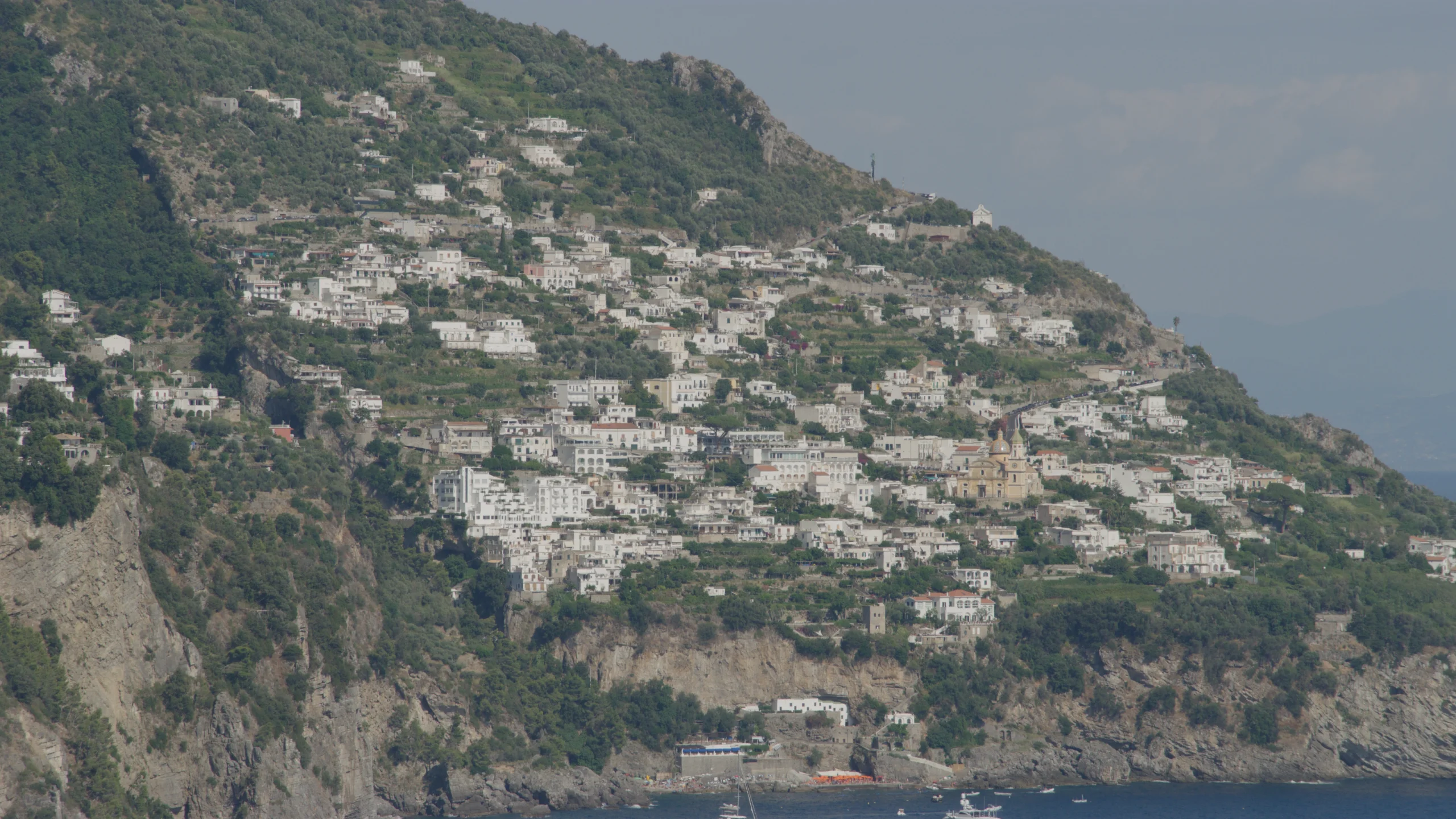 Image avant étalonnage — Entre mer et montagne