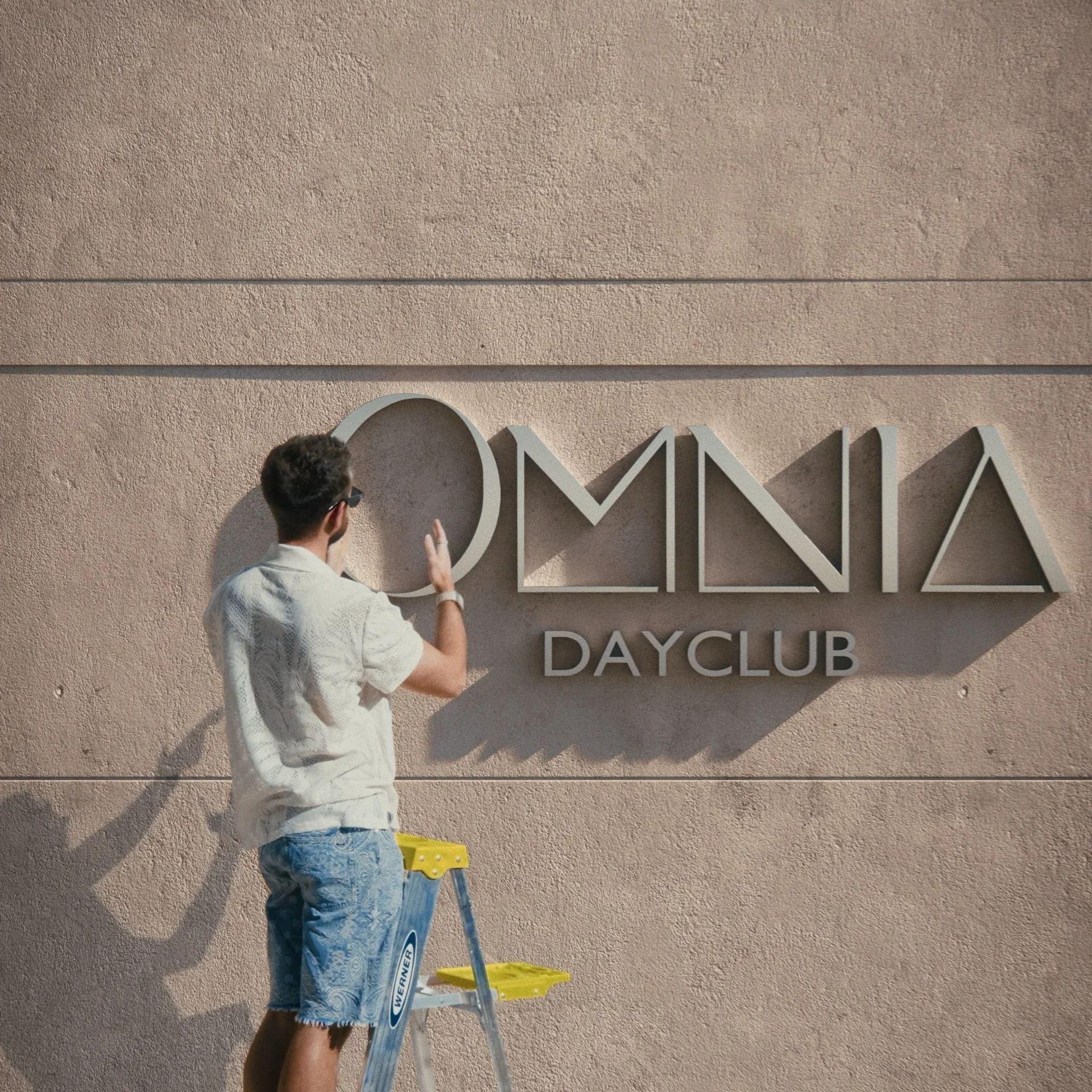 Image avant étalonnage — Omnia Dayclub